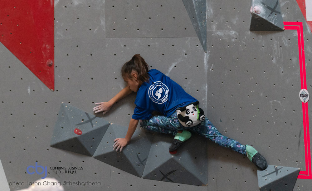 Youth Climber in Comp