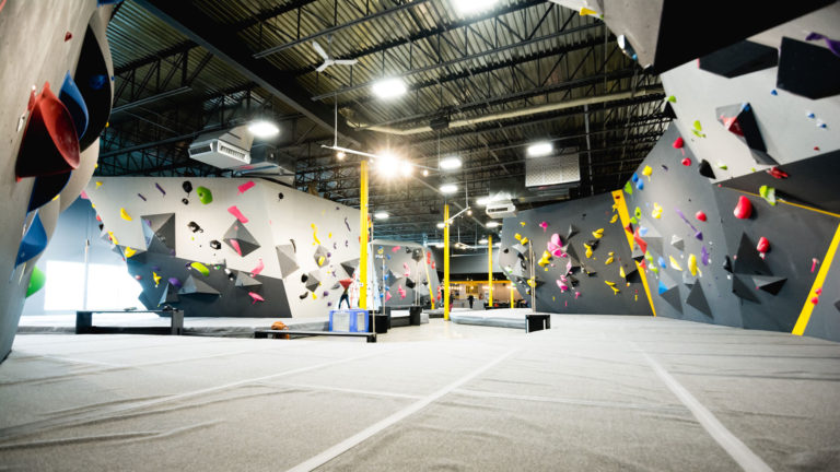 DÉLIRE: Advancing the Sustainability Movement in Indoor Climbing Spaces
