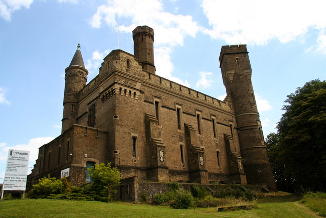 castle-climbing-center-exterior